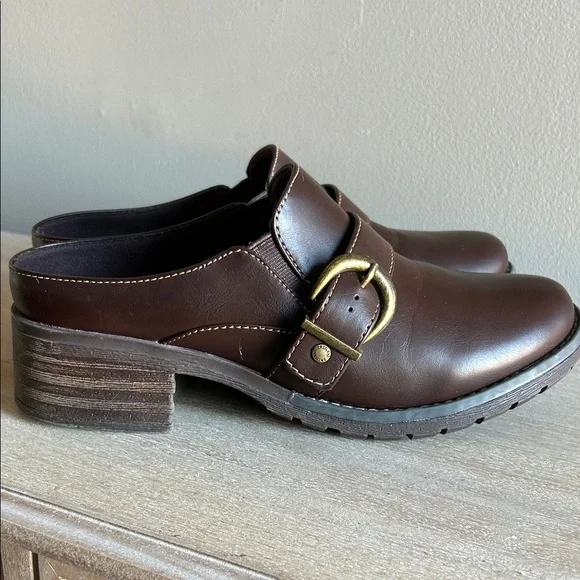 Eastland Women’s Brown Clogs 9.5 Vintage Explorer Bohemian Wanderer Style Y2K - Picture 1 of 9